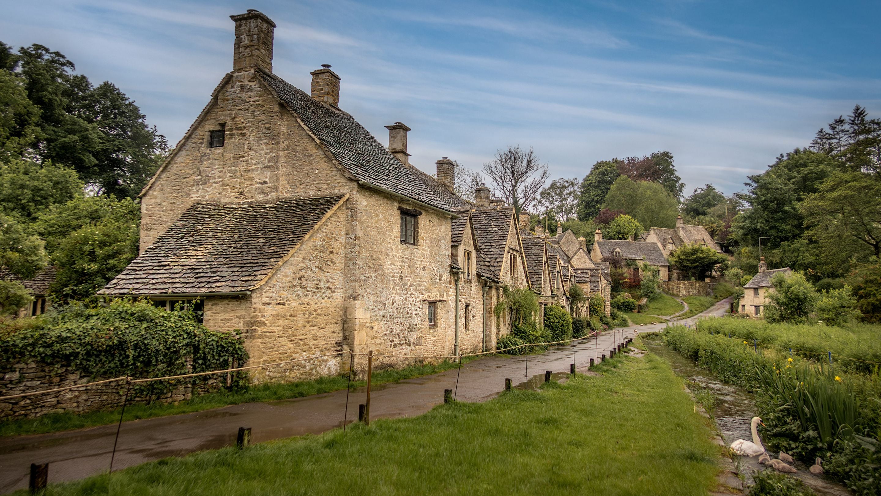 Bibury, Cirencester & Designer Outlet Swindon